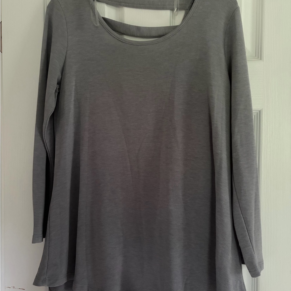 Grey sweater with cutout back